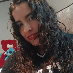 Meet your Posher, Alma